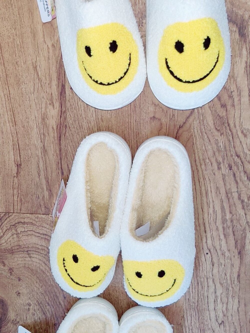 Lot X3 Pair Of Women's Smiley Slippers Small Size 5 / 6